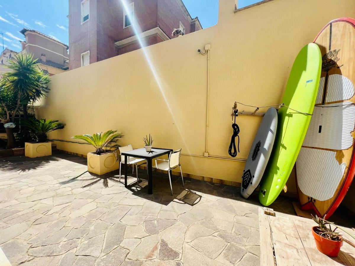 Surf House Apartment ลิโด ดิ ออสเตีย ภายนอก รูปภาพ