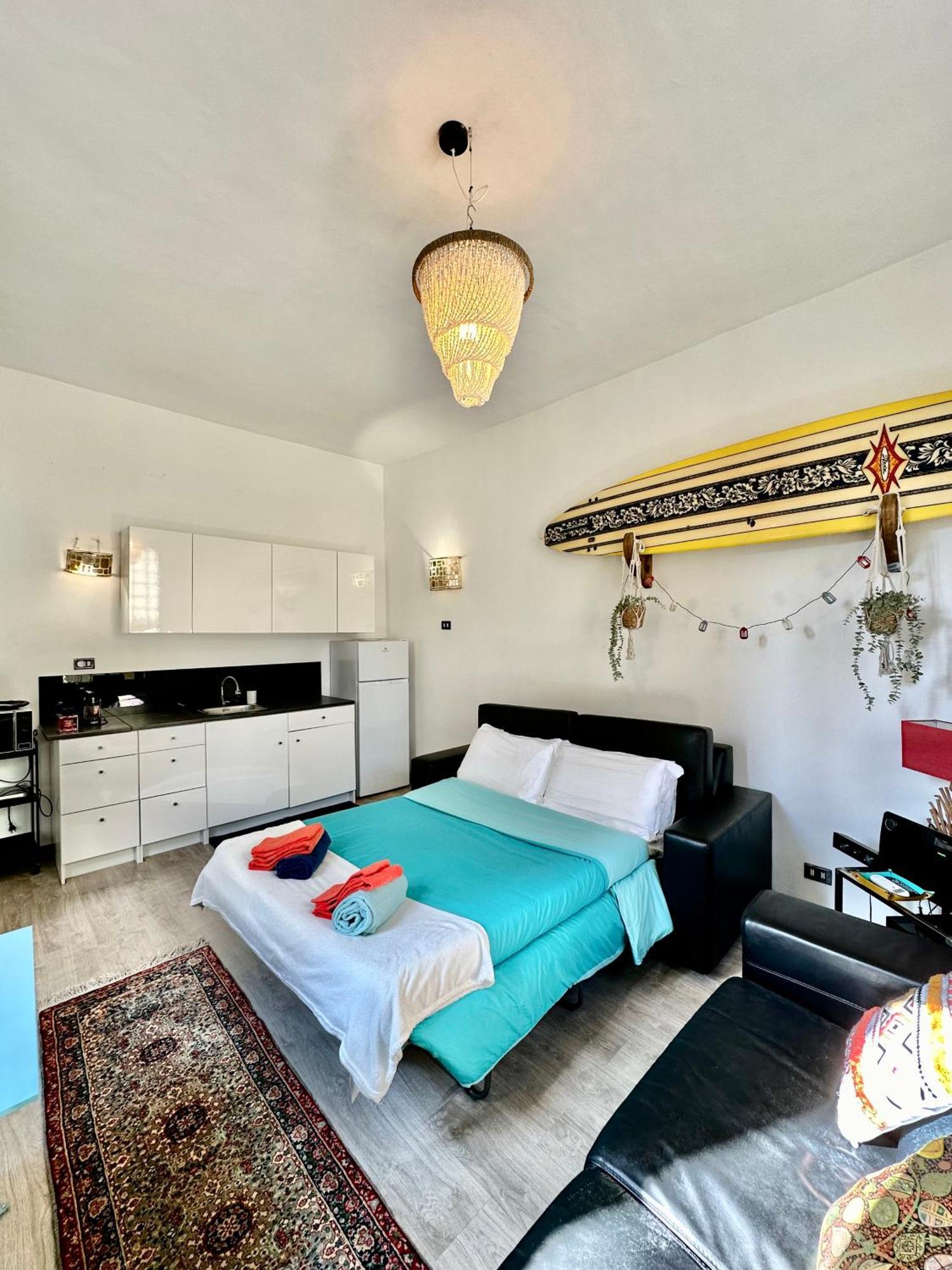 Surf House Apartment ลิโด ดิ ออสเตีย ภายนอก รูปภาพ